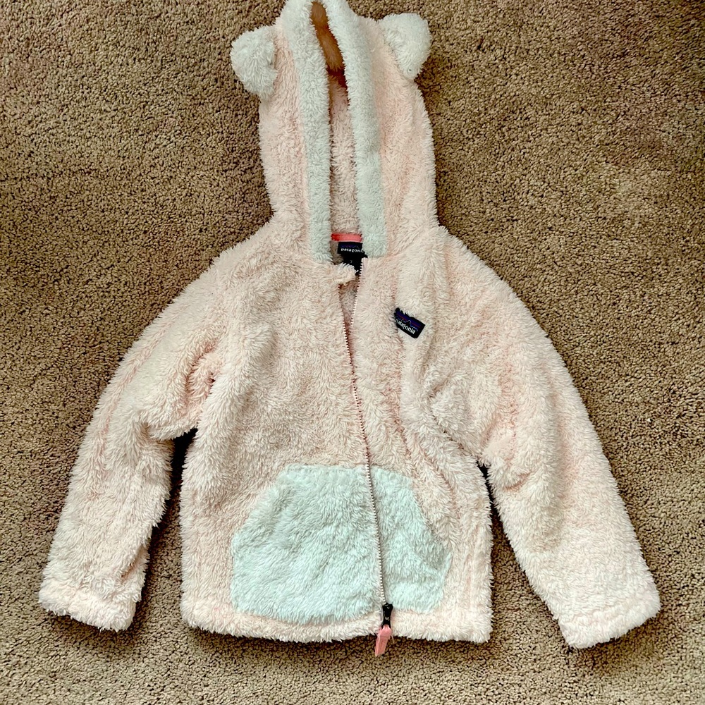 Patagonia - Furry friends fleece hooded jacket. Patagonia, size 3 in pink.